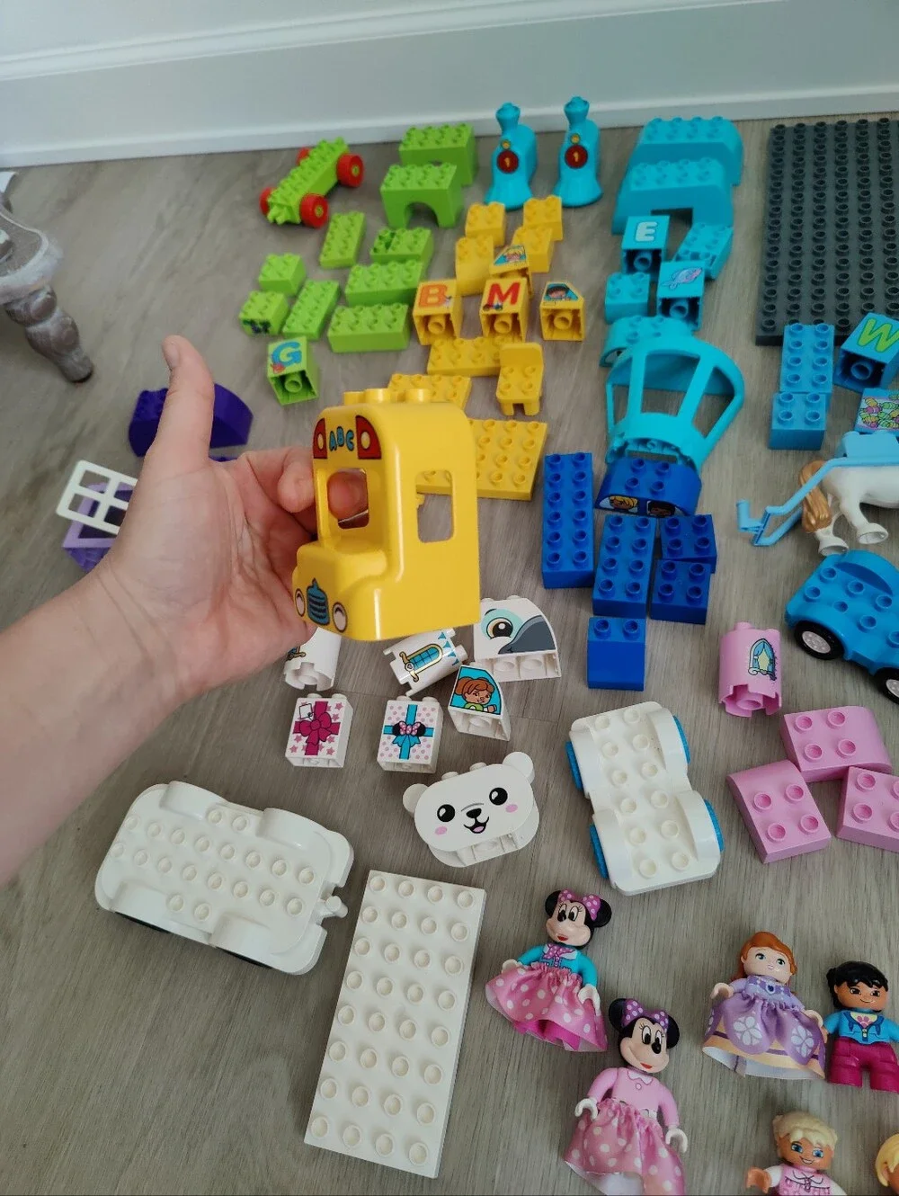 Assorted 130+ Pcs Duplo Lego Lot Kids Building Block Multicolor Educational Y2K